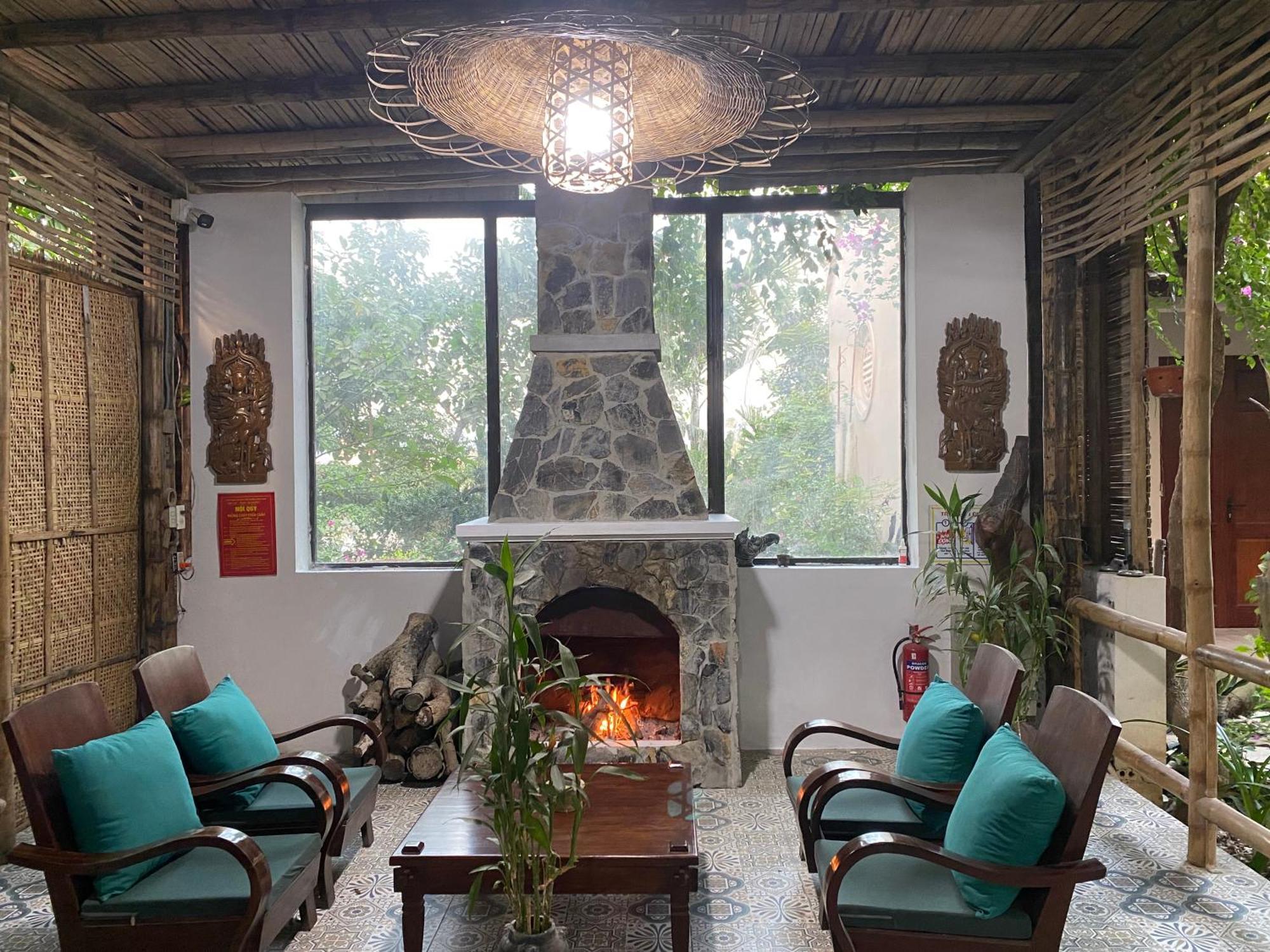 Nha Lua Homestay Нин Бин Екстериор снимка