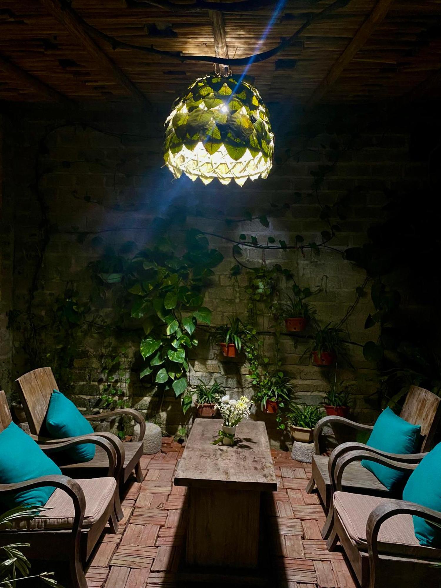 Nha Lua Homestay Нин Бин Екстериор снимка
